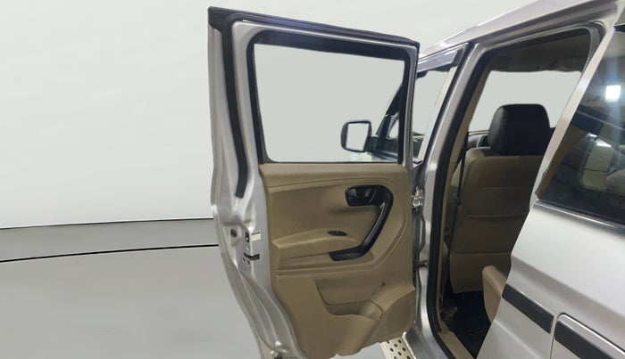 2022 Mahindra BOLERO NEO N 4, Diesel, Manual, 1,02,930 km, LHS Rear Door