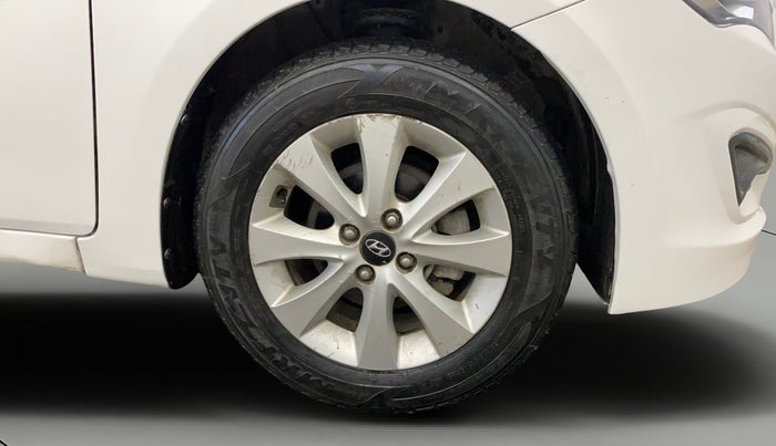 2016 Hyundai Verna FLUIDIC 4S 1.6 VTVT S AT, Petrol, Automatic, 48,274 km, Right Front Wheel