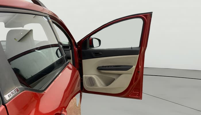 2019 Renault TRIBER RXT, Petrol, Manual, 11,487 km, RHS Front Door