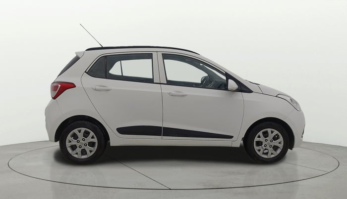 2016 Hyundai Grand i10 SPORTZ 1.2 KAPPA VTVT, Petrol, Manual, 70,486 km, Right Side View