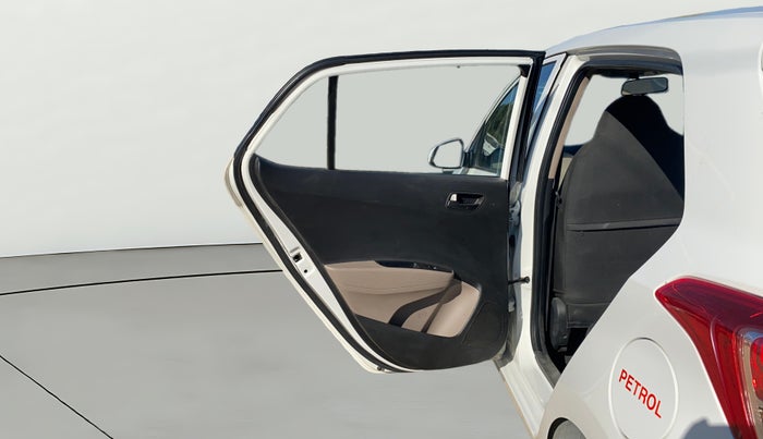 2016 Hyundai Grand i10 MAGNA 1.2 KAPPA VTVT, Petrol, Manual, 39,921 km, LHS Rear Door