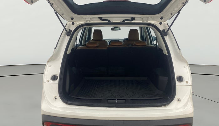 2022 MG HECTOR SHINE 1.5 PETROL TURBO CVT, Petrol, Automatic, 18,129 km, Boot Open Zoomed View