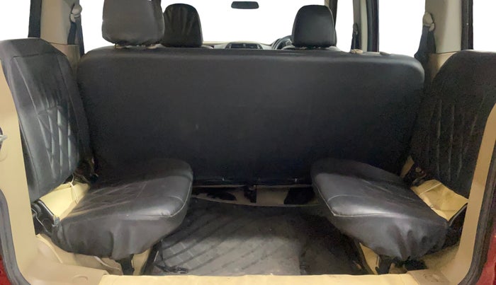 2016 Mahindra TUV300 T6, Diesel, Manual, 75,838 km, Third Seat Row ( optional )