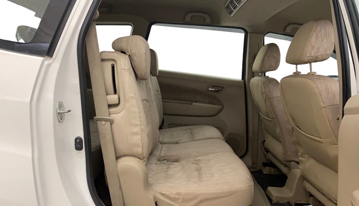 2015 Maruti Ertiga ZXI, Petrol, Manual, 96,665 km, Right Side Rear Door Cabin