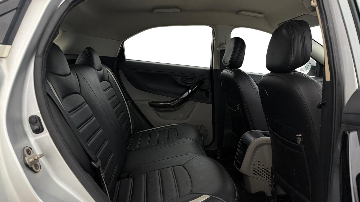 2018 Tata NEXON XM PETROL, Petrol, Manual, 63,300 km, Right Side Rear Door Cabin
