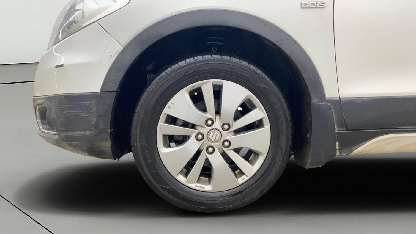 2016 Maruti S Cross ALPHA 1.6, Diesel, Manual, 79,778 km, Left Front Wheel