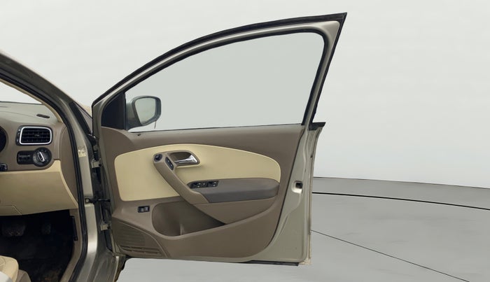 2015 Skoda Rapid 1.5 TDI CR ELEGANCE PLUS AT, Diesel, Automatic, 1,07,021 km, RHS Front Door