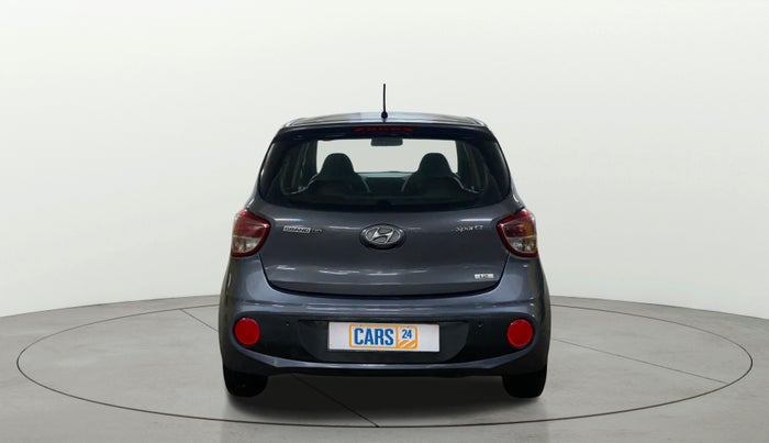 2017 Hyundai Grand i10 SPORTZ 1.2 KAPPA VTVT, CNG, Manual, 1,07,596 km, Back/Rear