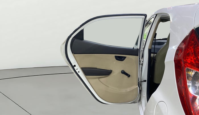 2017 Hyundai Eon ERA +, Petrol, Manual, 32,147 km, LHS Rear Door