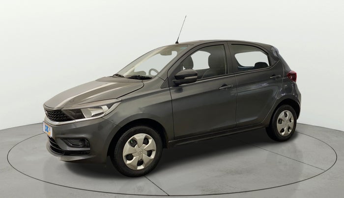 2023 Tata Tiago XT (O) PETROL, Petrol, Manual, 24,509 km, Left Front Diagonal