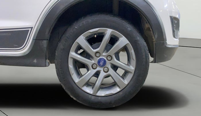 2018 Ford FREESTYLE TITANIUM 1.2 PETROL, Petrol, Manual, 73,353 km, Left Rear Wheel