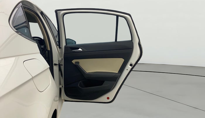 2022 Skoda SLAVIA STYLE 1.0L TSI MT, Petrol, Manual, 69,712 km, RHS Rear Door