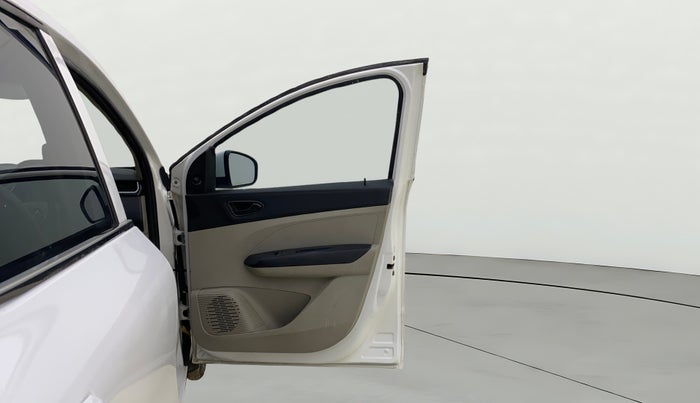 2019 Renault TRIBER RXL MT, Petrol, Manual, 42,775 km, RHS Front Door