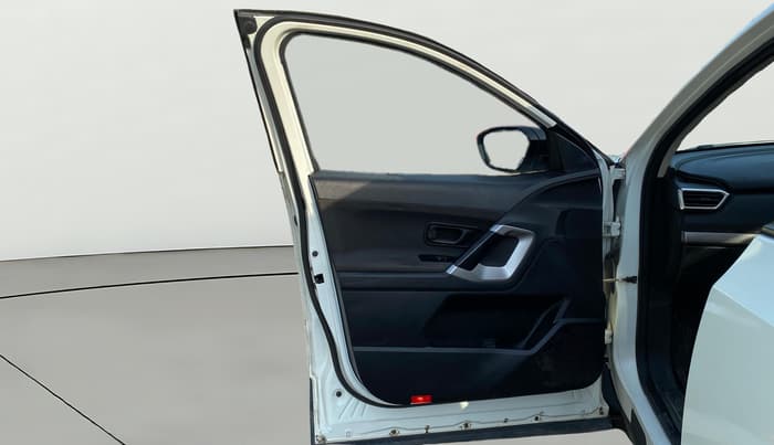2021 Tata Harrier XMA 2.0L KRYOTEC, Diesel, Automatic, 93,588 km, LHS Front Door