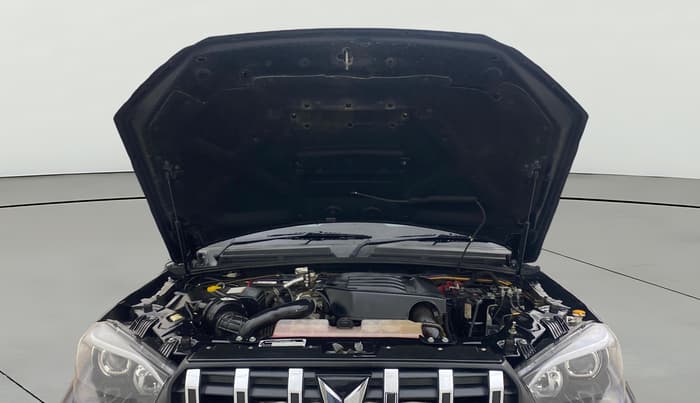 2024 Mahindra SCORPIO CLASSIC S11 7STR, Diesel, Manual, 32,413 km, Open Bonet