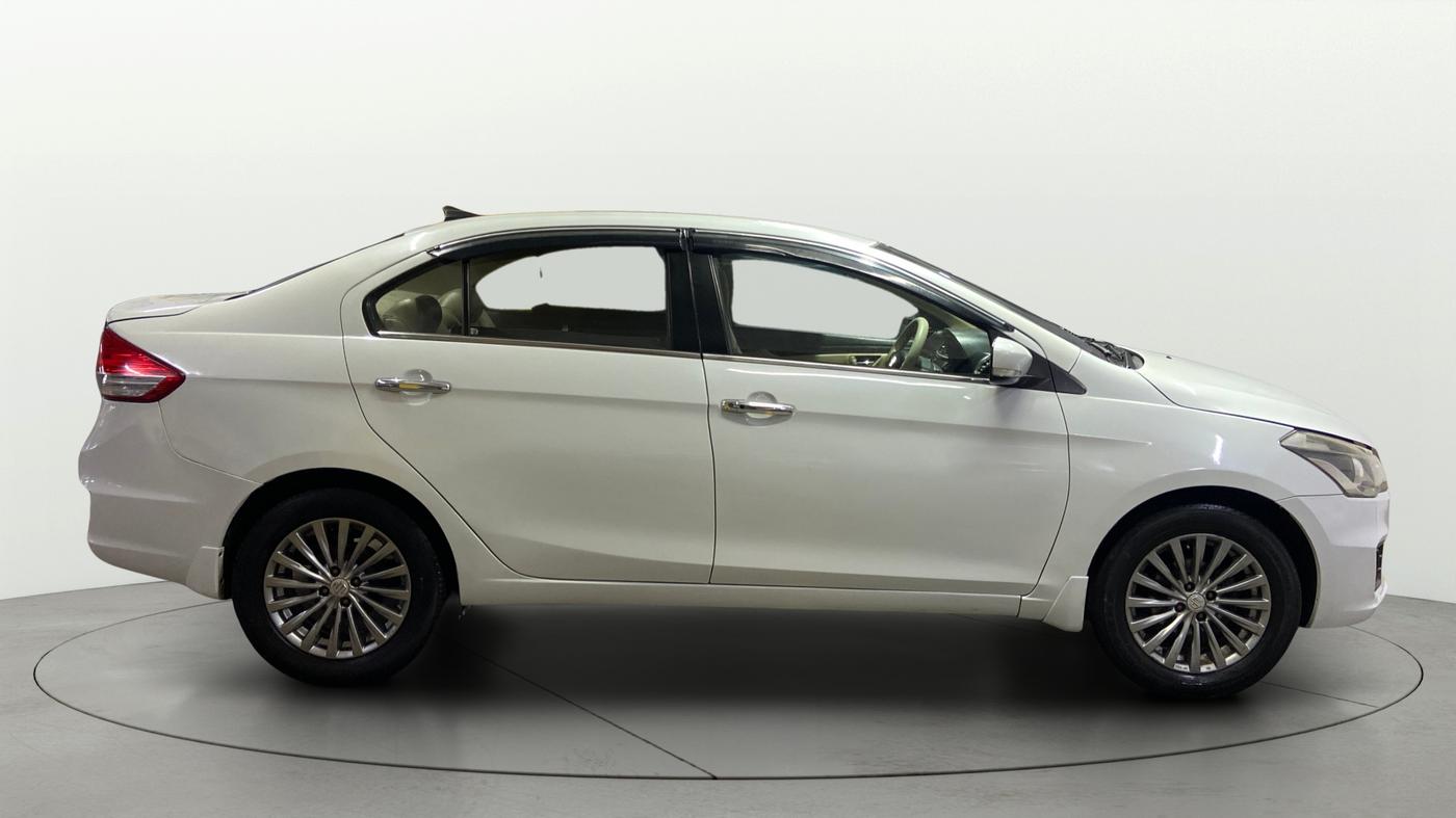 2018 Maruti Ciaz ALPHA 1.4 PETROL, CNG, Manual, 95,977 km, Right Side View