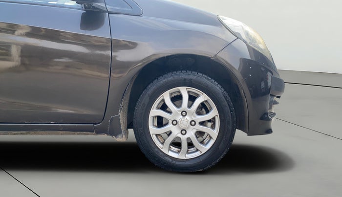 2014 Honda Amaze 1.2L I-VTEC VX, CNG, Manual, 1,21,720 km, Right Front Wheel