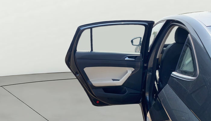 2023 Volkswagen VIRTUS TOPLINE TSI 1.0 MT, Petrol, Manual, 50,814 km, LHS Rear Door
