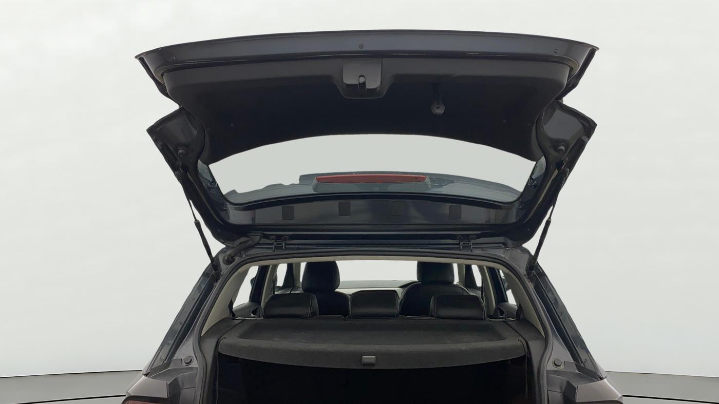 2022 Volkswagen TAIGUN HIGHLINE 1.0 TSI MT, Petrol, Manual, 97,139 km, Boot Door Open