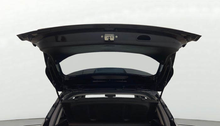 2020 KIA SELTOS HTX ANNIVERSARY EDITION 1.5 PETROL, Petrol, Manual, 27,844 km, Boot Door Open