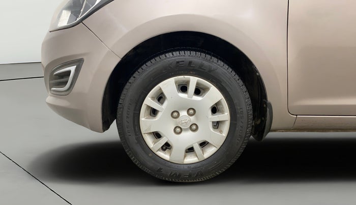 2012 Hyundai i20 MAGNA 1.2, Petrol, Manual, 30,545 km, Left Front Wheel