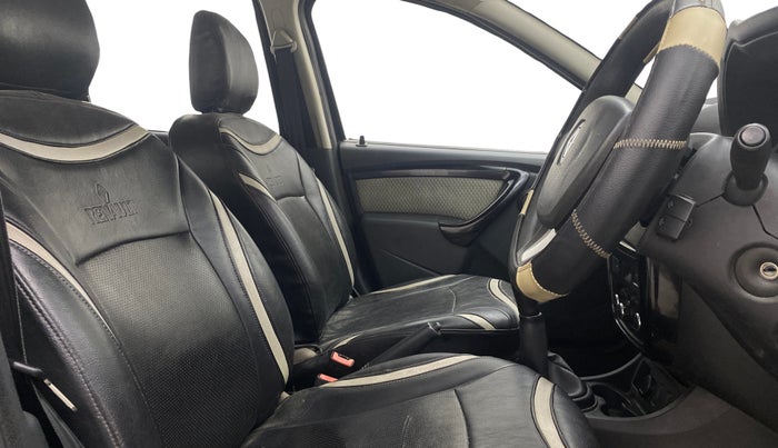 2015 Renault Duster 85 PS RXL DIESEL, Diesel, Manual, 1,25,755 km, Right Side Front Door Cabin