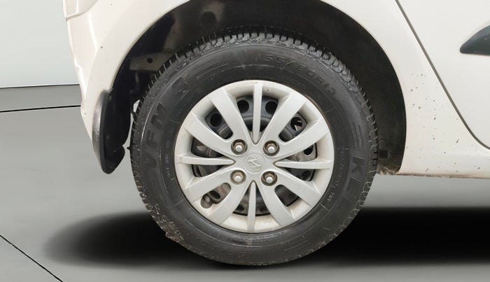 2015 Hyundai i10 SPORTZ 1.1, Petrol, Manual, 23,803 km, Right Rear Wheel