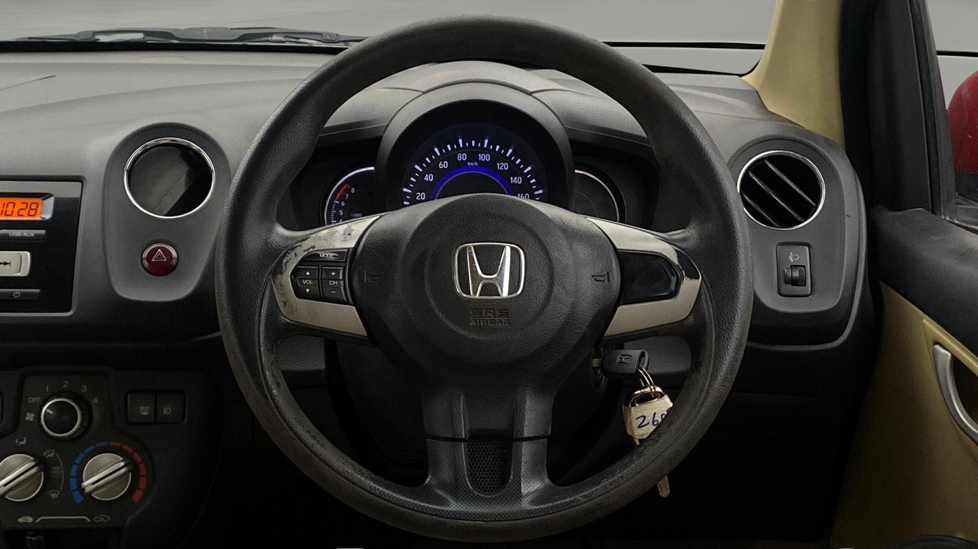 2015 Honda Brio VX MT, Petrol, Manual, 75,831 km, Steering Wheel Close Up