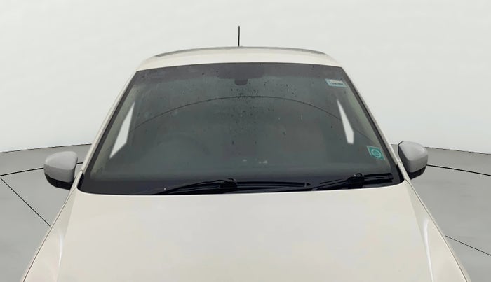 2016 Volkswagen Polo HIGHLINE1.2L, Petrol, Manual, 76,926 km, Front Windshield