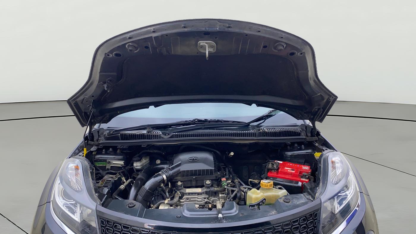 2018 Tata NEXON XZ PETROL, Petrol, Manual, 53,738 km, Open Bonet