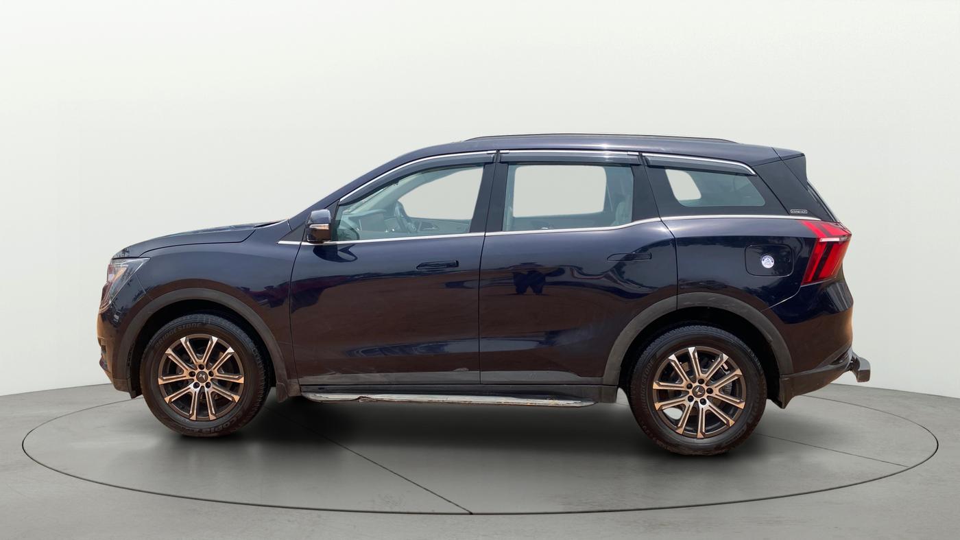 2023 Mahindra XUV700 AX 7 LUXURY P AT 7 STR, Petrol, Automatic, 24,212 km, Left Side