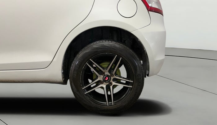 2016 Maruti Swift VXI O, Petrol, Manual, 62,752 km, Left Rear Wheel