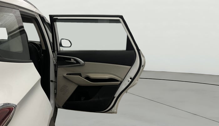 2022 KIA CARENS PRESTIGE 1.4 PETROL 7 STR, Petrol, Manual, 41,861 km, RHS Rear Door