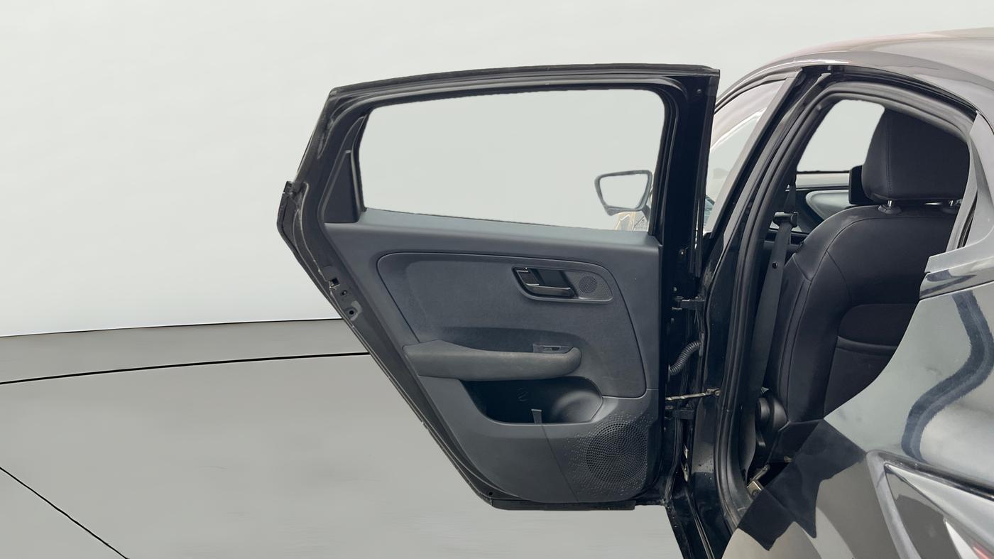 2024 Tata ALTROZ XZA Plus (S) Lux Dark Edition, Petrol, Automatic, 23,295 km, LHS Rear Door