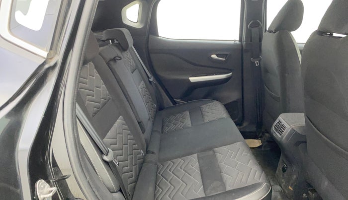 2022 Nissan MAGNITE XV PREMIUM TURBO (O), Petrol, Manual, 30,581 km, Right Side Rear Door Cabin