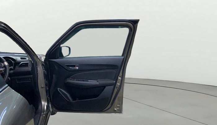 2019 Maruti Swift VXI, Petrol, Manual, 31,242 km, RHS Front Door