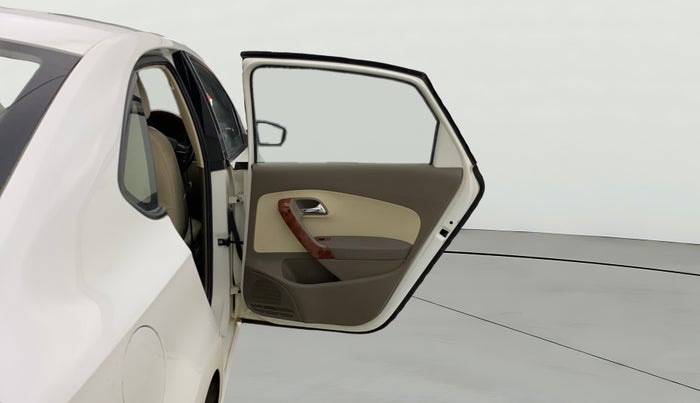 2015 Skoda Rapid 1.5 TDI CR ELEGANCE AT, Diesel, Automatic, 38,260 km, RHS Rear Door