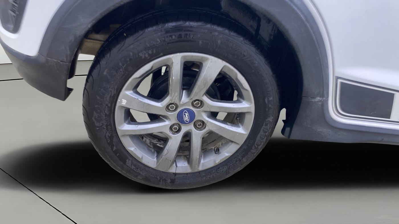 2018 Ford FREESTYLE TITANIUM 1.2 PETROL, Petrol, Manual, 1,24,928 km, Right Rear Wheel