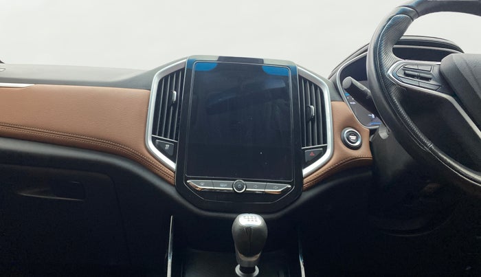 2022 MG HECTOR PLUS SHARP 1.5 PETROL TURBO HYBRID MT 6-STR, Petrol, Manual, 91,014 km, Air Conditioner