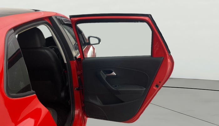 2018 Volkswagen Polo HIGHLINE PLUS 1.5 16 ALLOY, Diesel, Manual, 1,46,052 km, RHS Rear Door