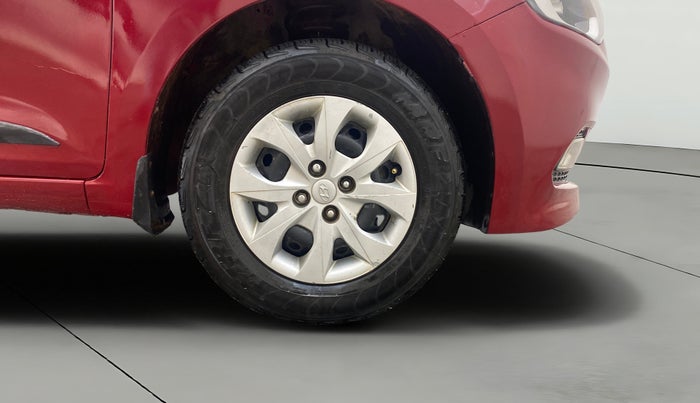 2015 Hyundai Elite i20 MAGNA 1.4 CRDI, Diesel, Manual, 1,19,303 km, Right Front Wheel