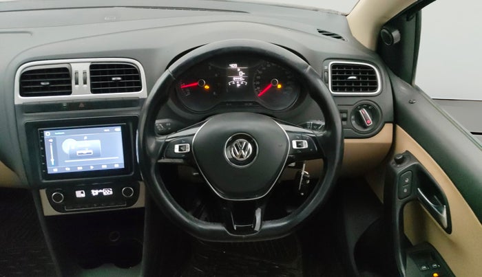 2014 Volkswagen Polo HIGHLINE1.2L, Petrol, Manual, 84,462 km, Steering Wheel Close Up