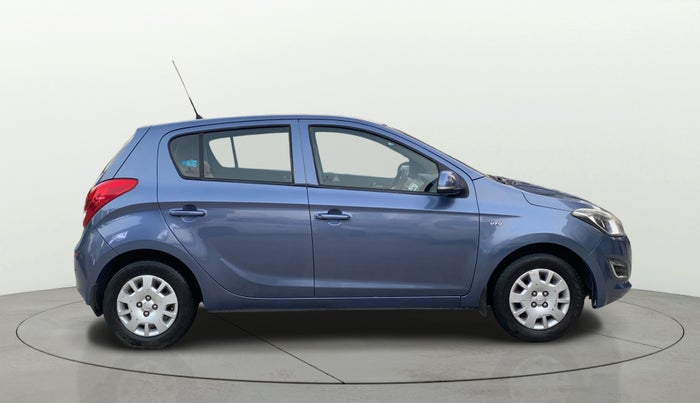 2013 Hyundai i20 MAGNA (O) 1.2, Petrol, Manual, 1,07,680 km, Right Side View