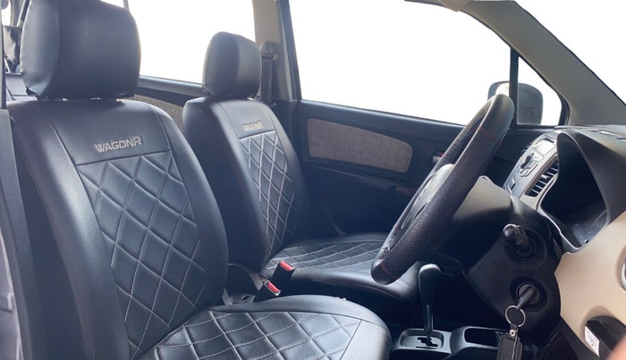 2017 Maruti Wagon R 1.0 VXI AMT, Petrol, Automatic, 27,381 km, Right Side Front Door Cabin