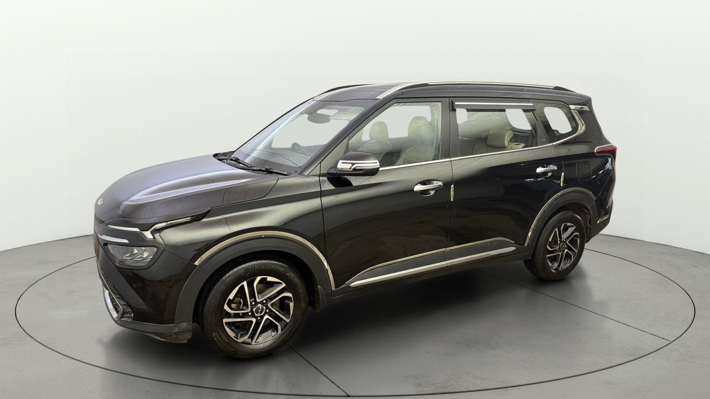 2022 KIA CARENS LUXURY PLUS 1.5 DIESEL AT 7 STR, Diesel, Automatic, 1,13,907 km, Left Front Diagonal