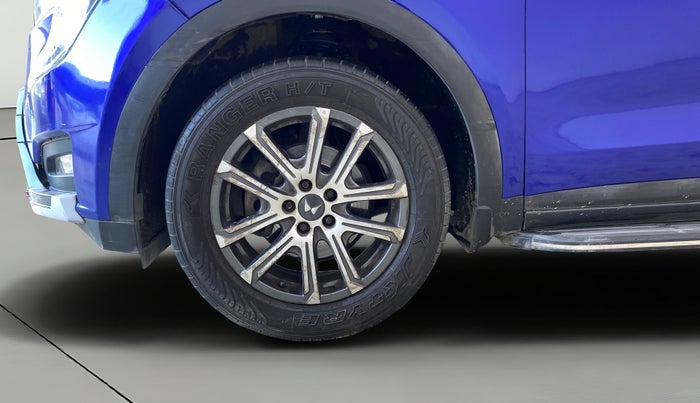 2022 Mahindra XUV700 AX 7 LUXURY D MT 7 STR, Diesel, Manual, 58,100 km, Left Front Wheel