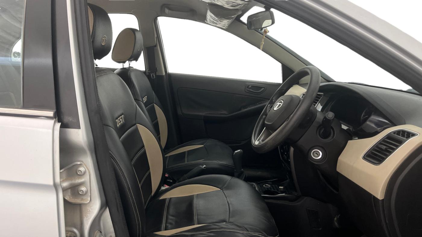 2015 Tata Zest XMS PETROL, Petrol, Manual, 75,897 km, Right Side Front Door Cabin