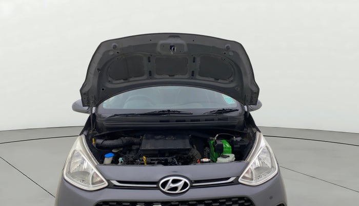 2017 Hyundai Grand i10 MAGNA AT 1.2 KAPPA VTVT, Petrol, Automatic, 33,435 km, Open Bonet