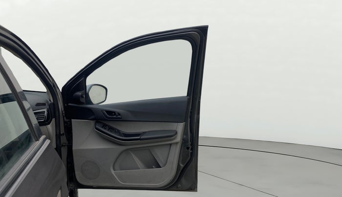 2021 Tata Tiago XT (O) PETROL, Petrol, Manual, 1,09,683 km, RHS Front Door