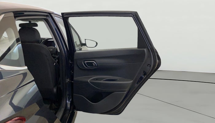 2023 Hyundai NEW I20 SPORTZ 1.2 IVT, Petrol, Automatic, 7,695 km, RHS Rear Door